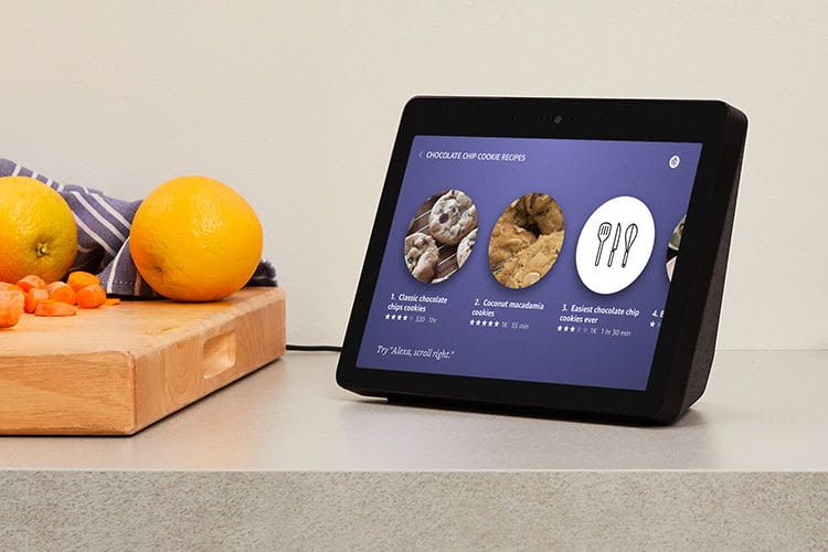 Einen praktischen Einsatz findet Amazon Echo der 2. Generation als Küchenhelfer und zeigt bspw. Rezepte an