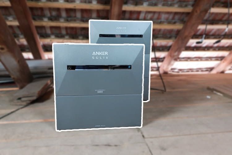 Das alte SOLIX 2 Modell unterscheidet sich optisch nicht wirklich vom SOLIX 3 (vorne)