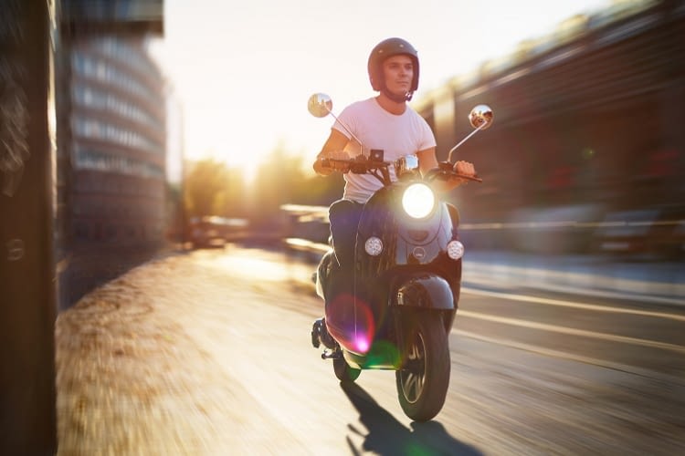 Elektroroller sind die besseren Scooter: Umweltfreundlich und günstiger als Motorroller