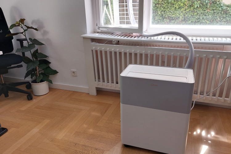 Diese mobile Kühllösung besteht aus einem Innen- und einem Außengerät