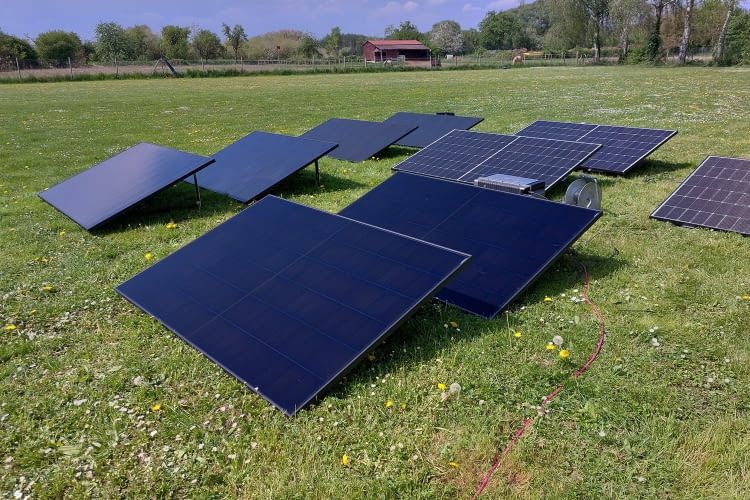 Hier sind u.a. Starter-Sets von Solakon, Kleines Kraftwerk und Yuma zu sehen