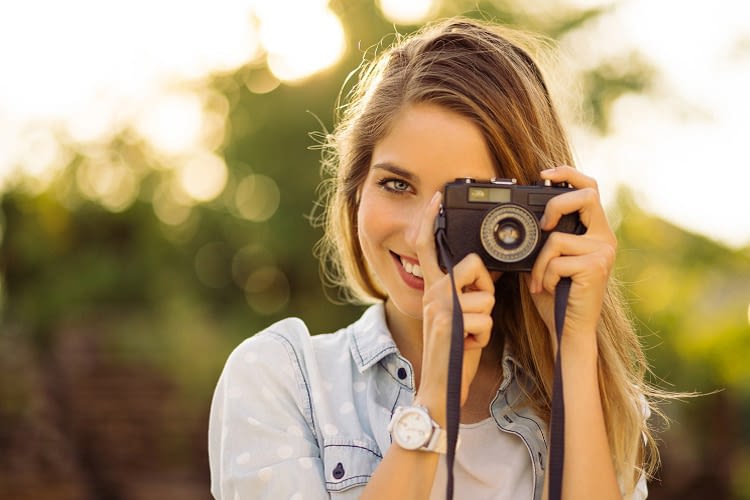 SnapBridge: Die kostenlose App macht Nikon-Kameras onlinefähig