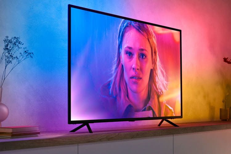 TV-Hintergrundbeleuchtung setzt ein ganz besonderes Highlight während dem Serien- und Filmabend