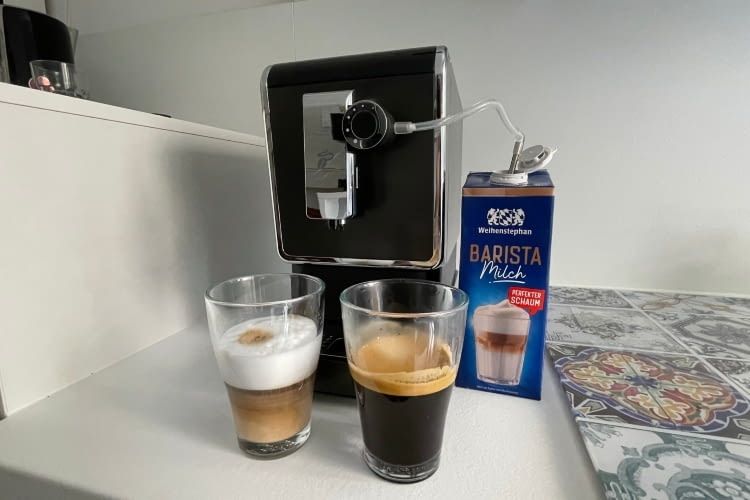 Der Tchibo Esperto Pro Vollautomat macht Kaffee und Cappuccino zum kleinen Preis. Doch wie gut ist die Qualität? Wir haben es getestet