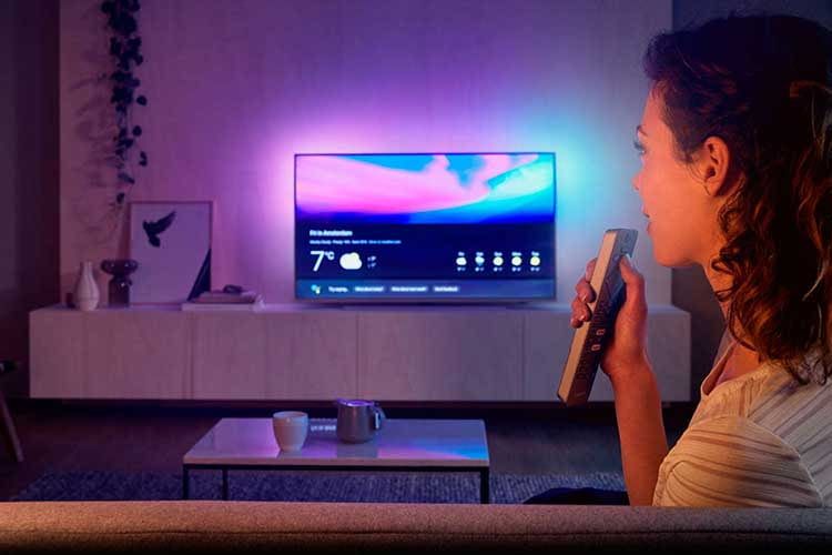 Philips 55PUS7304 ist ein vollwertiger Android TV mit 3-seitigem Ambilight und Top-Ausstattung