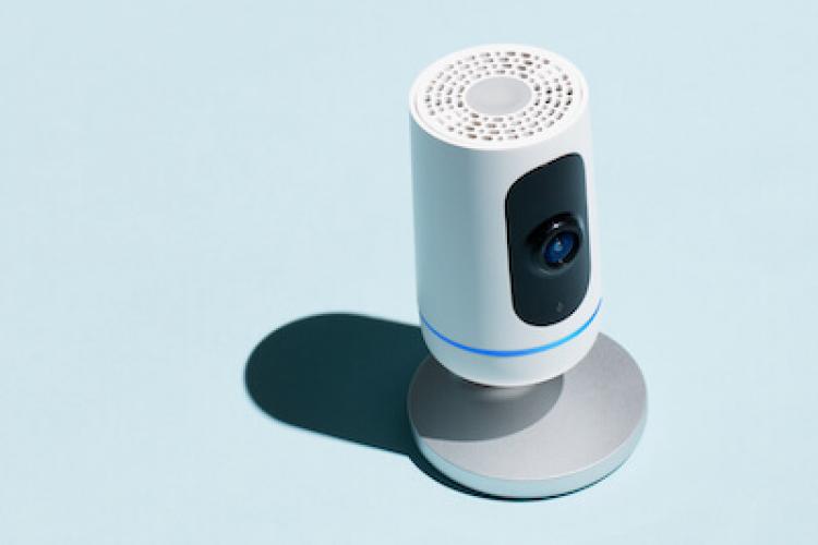 Abbildung der Vivint Ping Camera mit Two-Way-Kommunikation