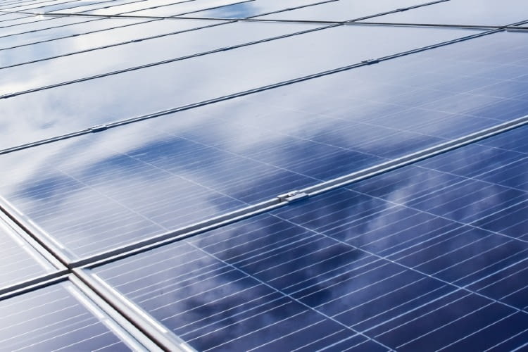 400 Watt Solarmodule zählen als gängige Größe für PV-Module