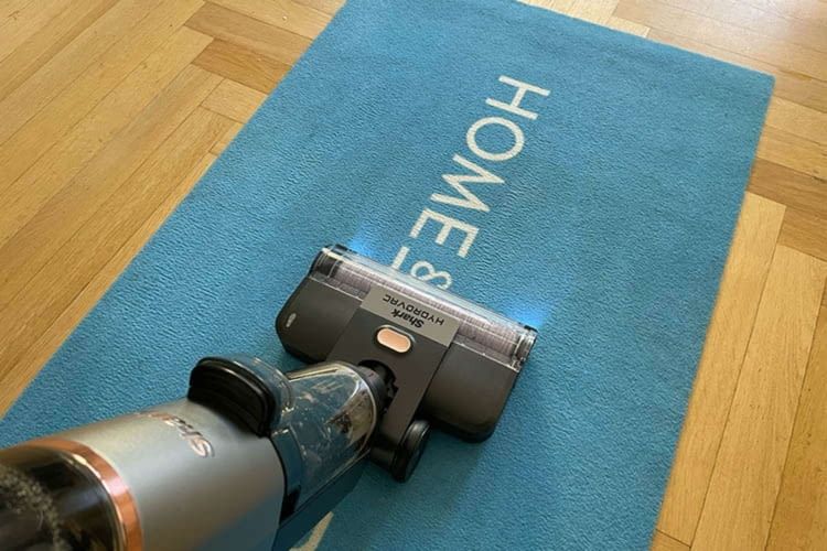 Wir prüften im Test alle Funktionen des Shark HydroVac Cordless
