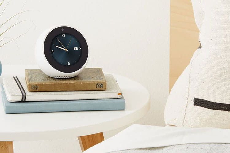 Der kugelige Alexa-Lautsprecher Amazon Echo Spot ist wieder auf dem Amazon Marktplatz zurück