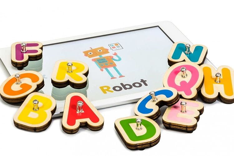 Marbotic Smart Letters: Lesen Lernen mit App und Holzbuchstaben