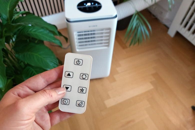 Falls vorhanden nutzen wir im Test auch die jeweilige Fernbedienung