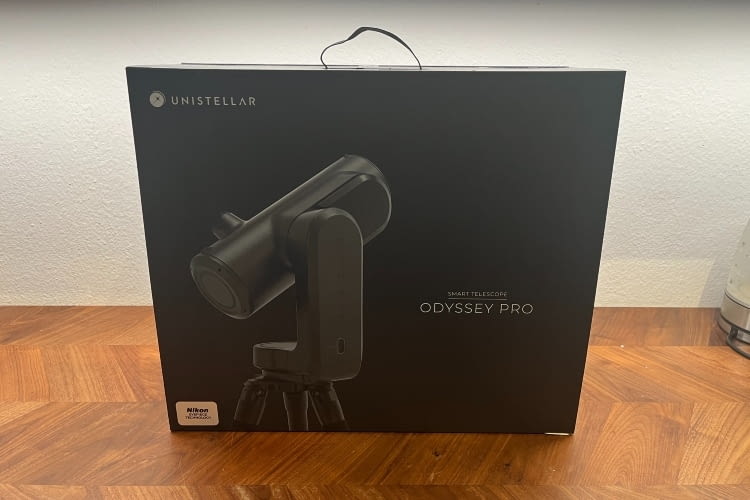 Das Unistellar Odyssey Pro ist hochwertig verpackt