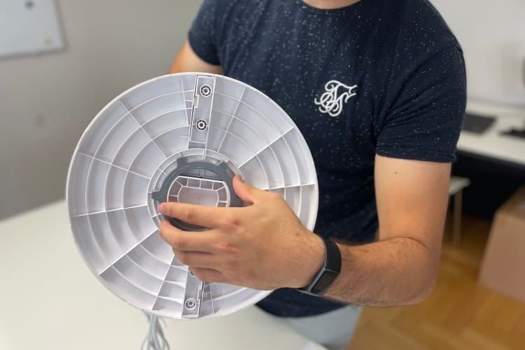 Der Aufbau des Levoit Turmventilators ist extrem einfach und geht sehr schnell