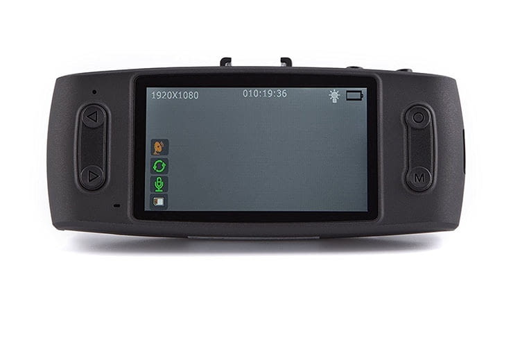 Das 2,7 Zoll große Display der iTracker GS6000-A12 Autokamera sorgt für Übersicht 