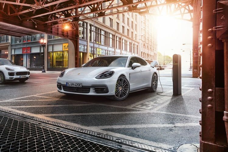 Der Super-Stromer von Porsche beschleunigt in nur 4,6 Sekunden auf 100 km/h 