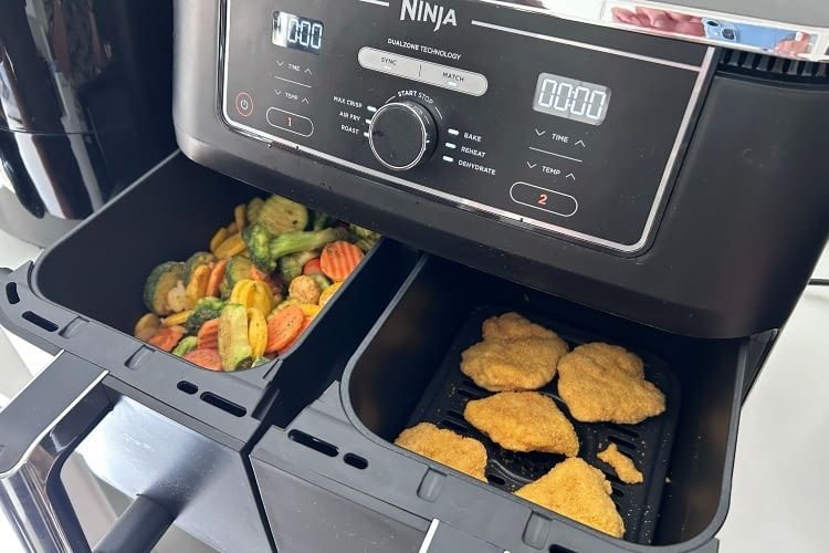 Die separaten Frittierkammern sind praktisch für ganze Mahlzeiten