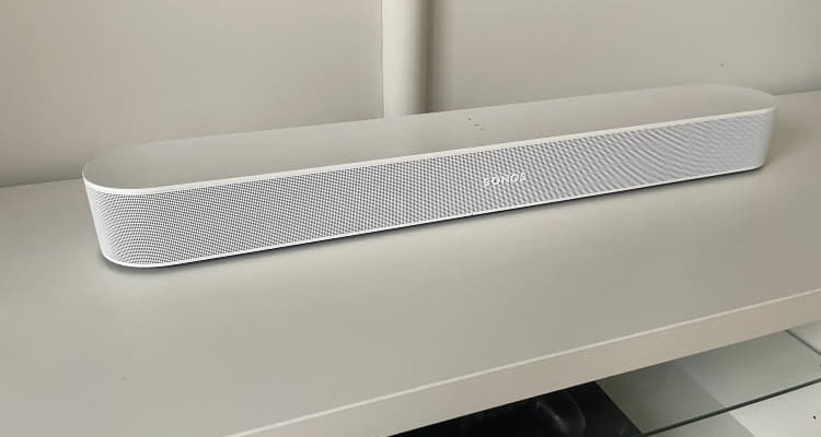 Die Sonos Beam 2 Soundbar liefert Dolby Atmos zu einem geringeren Preis