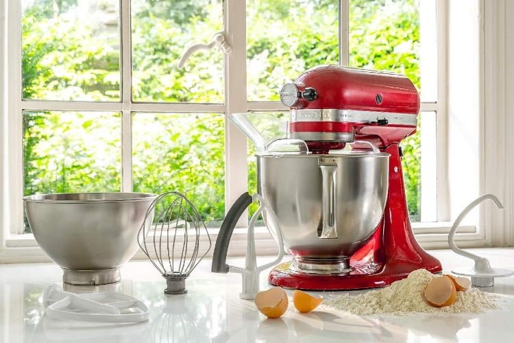 Die Maschine von KitchenAid bietet viel Zubehör
