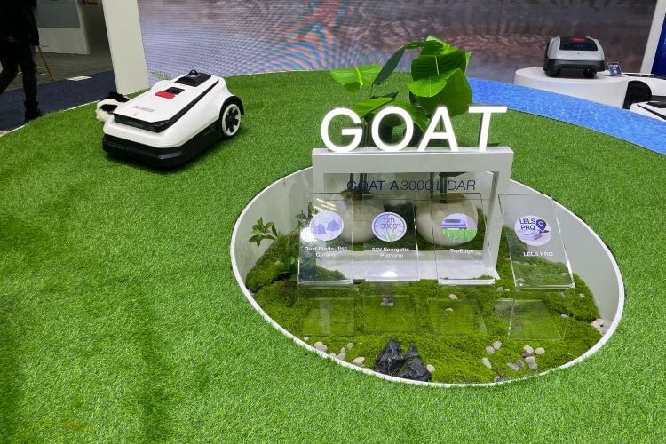 Der Ecovacs GOAT A3000 kommt ohne Navigationsbaken zurecht und setzt stattdessen auf RTK