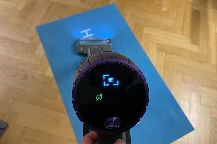 Der Shark PowerDetect Clean & Empty überzeugte uns im Test vollkommen