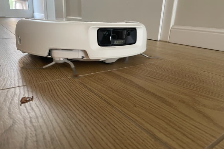 Dank des großen Akkus konnte der ROMO P unser Testerdgeschoss mehrmals ohne Probleme reinigen