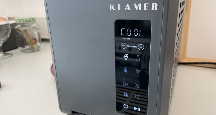 Das Touchpanel ist hell und übersichtlich