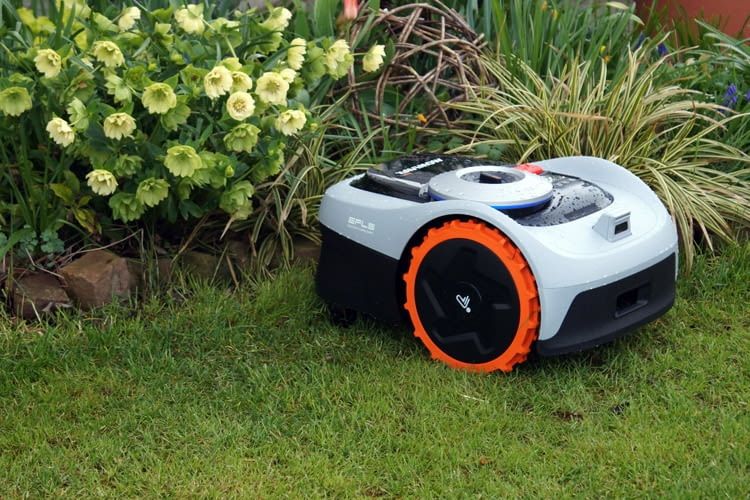 Segway Navimow i105e ist unser aktueller Mähroboter Testsieger