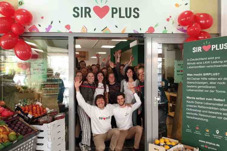 In den sogenannten "Rettermärkten" von SIRPLUS lässt sich wie in einem normalen Supermarkt einkaufen