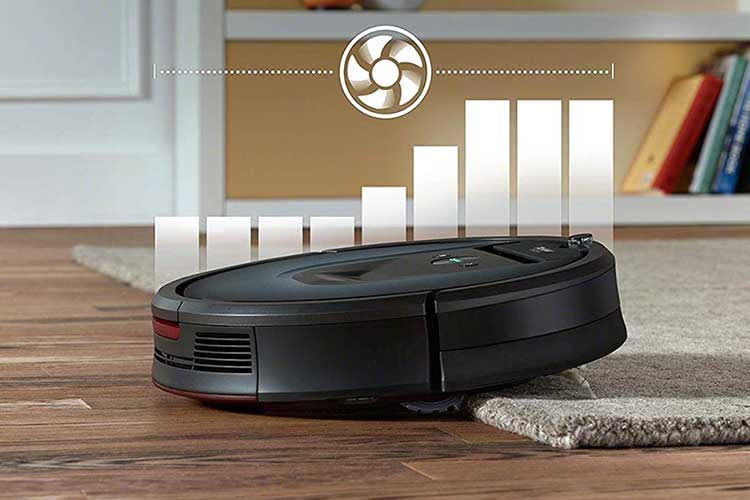iRobot Roomba 981 erkennt automatisch, wenn er auf einen Teppich fährt und erhöht die Saugleistung