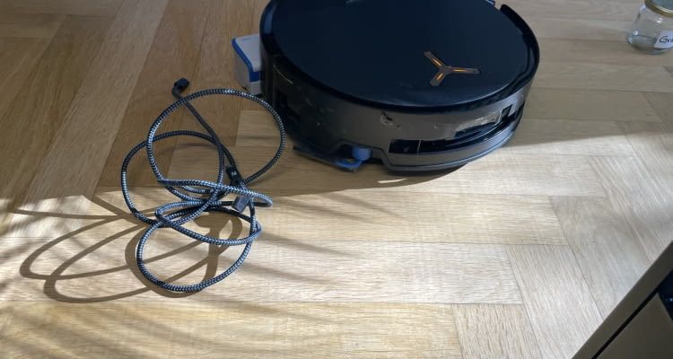 DEEBOT X9 PRO OMNI erkennt auch neue Hindernisse schnell