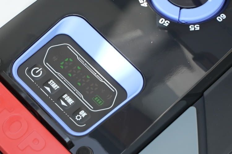 Auch die Bedienelemente und das Display könnten besser sein