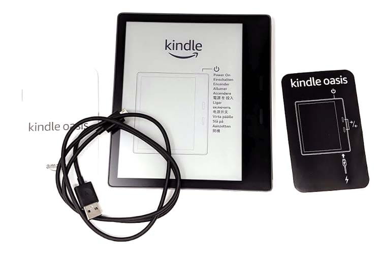 Amazon Kindle Oasis - als Ladegerät kommt ein microUSB-Kabel zum Einsatz