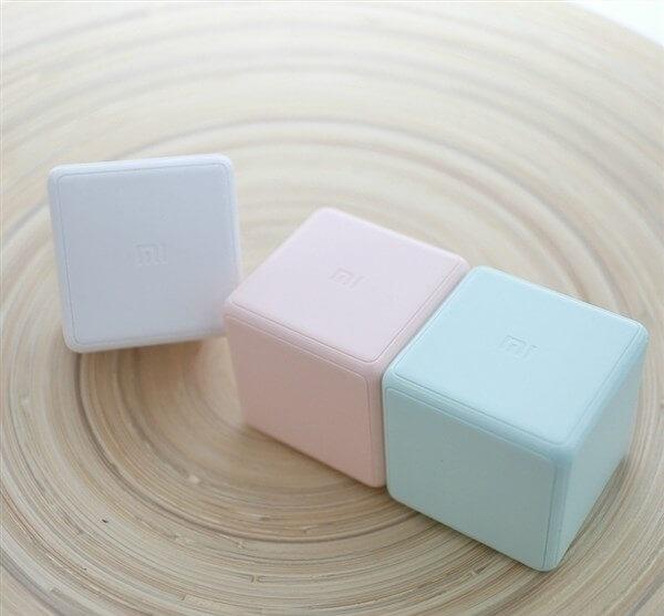 Abbildung des Xiaomi Mi Cube Smart Home Controller in verschiedenen Farben