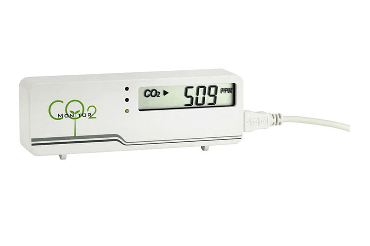 Der TFA-Dostmann AirControl Mini CO2-Melder ist kompakt und besticht mit Einfachheit