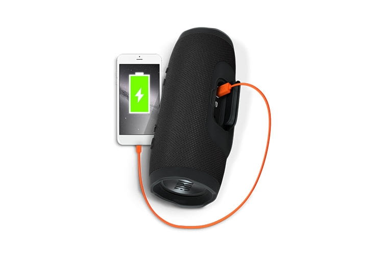 Der Bluetooth-Lautsprecher JBL Charge 3 hat einen Powerbank-Akku, an dem USB-Geräte aufgeladen werden können