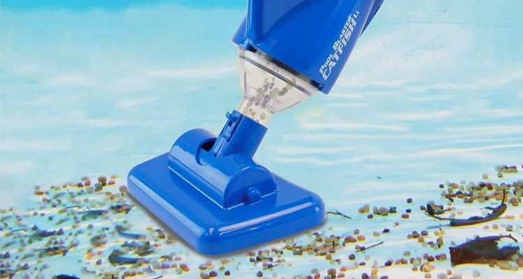 Wir können für flache Pools den Catfish Akku-Poolsauger empfehlen