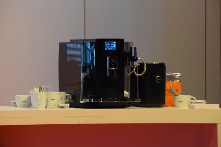 Alle JURA-Kaffeemaschinen ab der Modellreihe 2016 sind mit der neuen App nutzbar