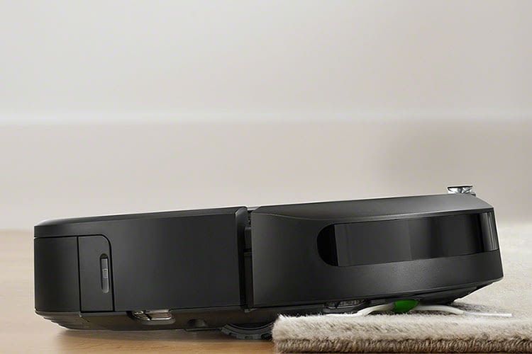 Der Saugroboter Roomba i7 von iRobot meistert auch Höhen ohne Probleme