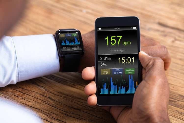 Moderne Smartwatches bieten zahlreiche Analyse- und Trackingfunktionen
