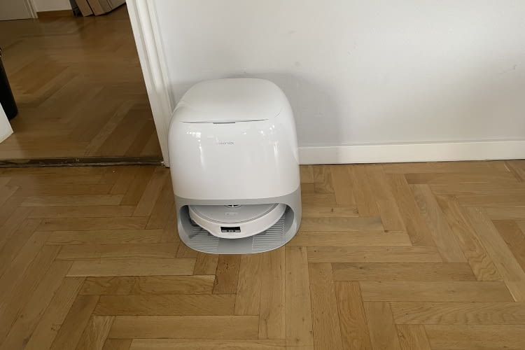 Der Roborock Qrevo Curv bringt ein alternatives Design mit