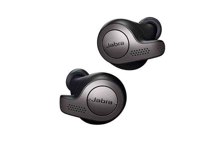 Dank kompakter Bauweise sind die Bluetooth-Ohrstöpsel Jabra Elite 65t unauffällig zu tragen
