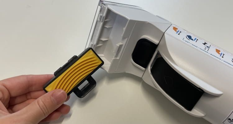 Mit dem Lamellenaufsatz können auch empfindliche Materialien gereinigt werden