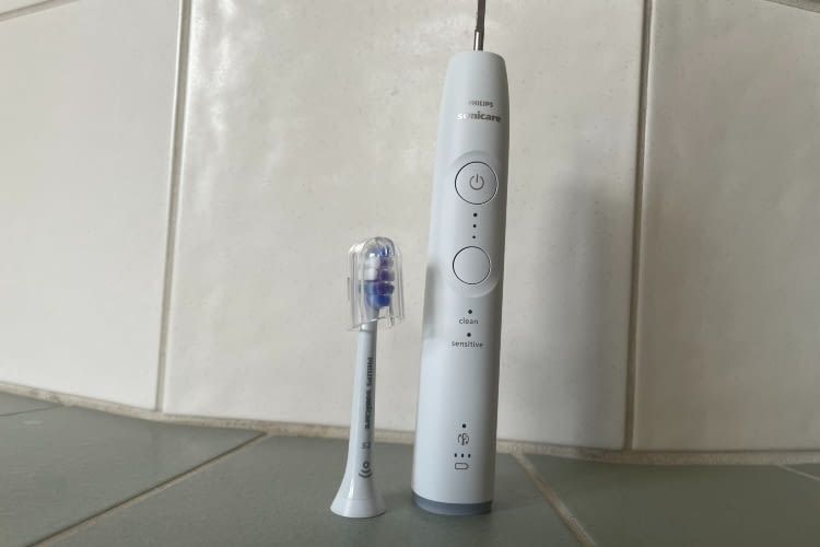 Das Design der Philips Sonicare 6100 ist schlicht und elegant