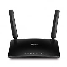 Ultraschnelle Geschwindigkeit, mehrere Anschlussmöglichkeiten und ein gutes WLAN-Signal, dank zwei externen LTE-Antennen.