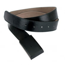 Ledergürtel mit integrierter SpyCam aus Aluminium in der Gürtelschnalle. Ermöglicht Aufnahmen von bis zu 220 Minuten.