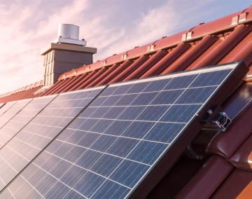 Wir nennen alle aufkommende Kosten einer 14 kWp Photovoltaikanlage.