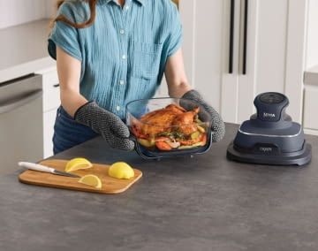 Die Ninja CRISPI ist eine Heißluftfritteuse mit einem vollständig gläsernen Frittierkorb