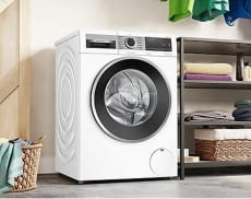In der MediaMarkt Aktion stark reduzierte Waschmaschine + Ariel Waschmittel erwerben