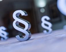 Die neuen Regeln sollen die Balkonkraftwerk Nutzung vereinfachen