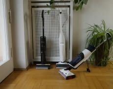 Mit einem elektrischen Wischsauger reinigen Anwender ihre Hartböden komfortabel und problemlos.